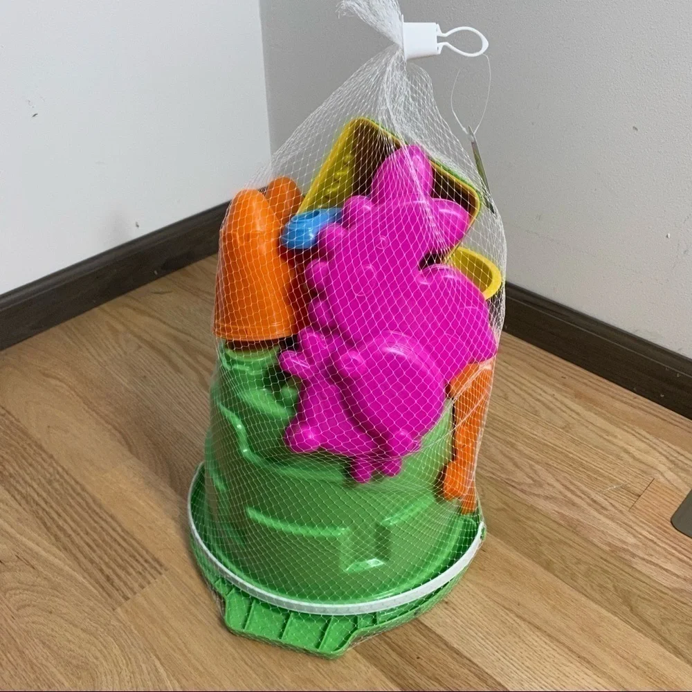 Plastic Sand Toy Set Bucket Shovel Molds NWT